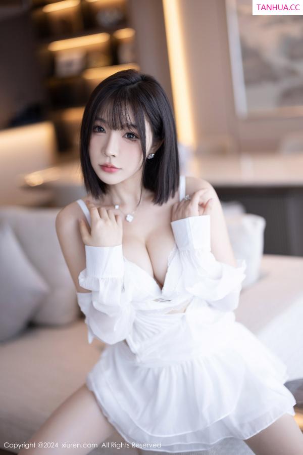 陈芝 芝芝Booty [XiuRen]高清写真图 2024.08.15 No.9020 徐莉芝Booty 丝袜美腿第40张图片